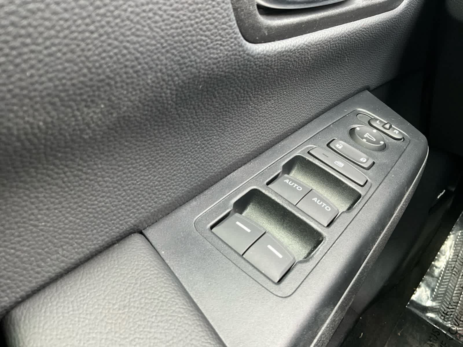 Used 2026 Honda CR-V Sport image 17