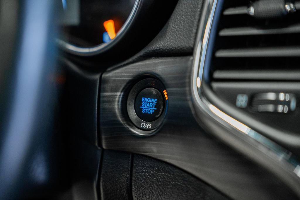 Certified 2021 Jeep Grand Cherokee Freedom Edition image 31