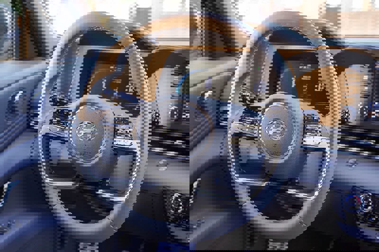 New 2026 Hyundai Elantra Sport image 18