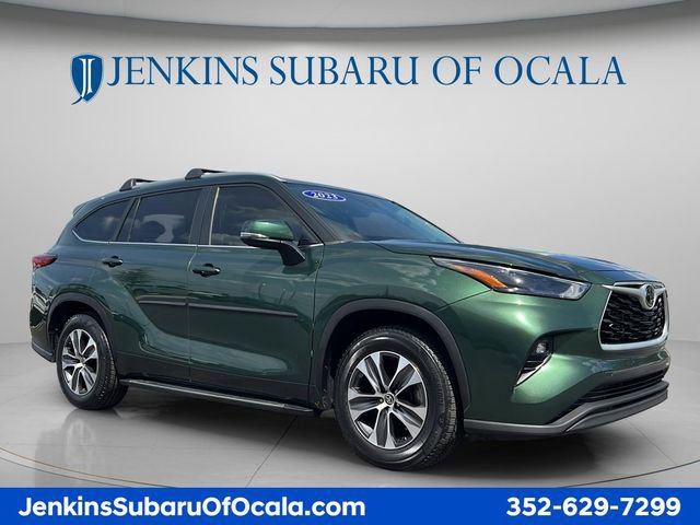 Used 2023 Toyota Highlander XLE