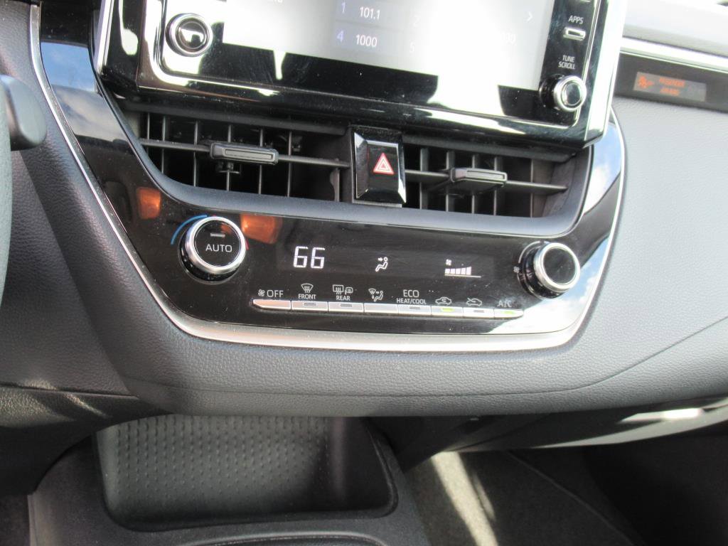 Used 2020 Toyota Corolla LE image 23