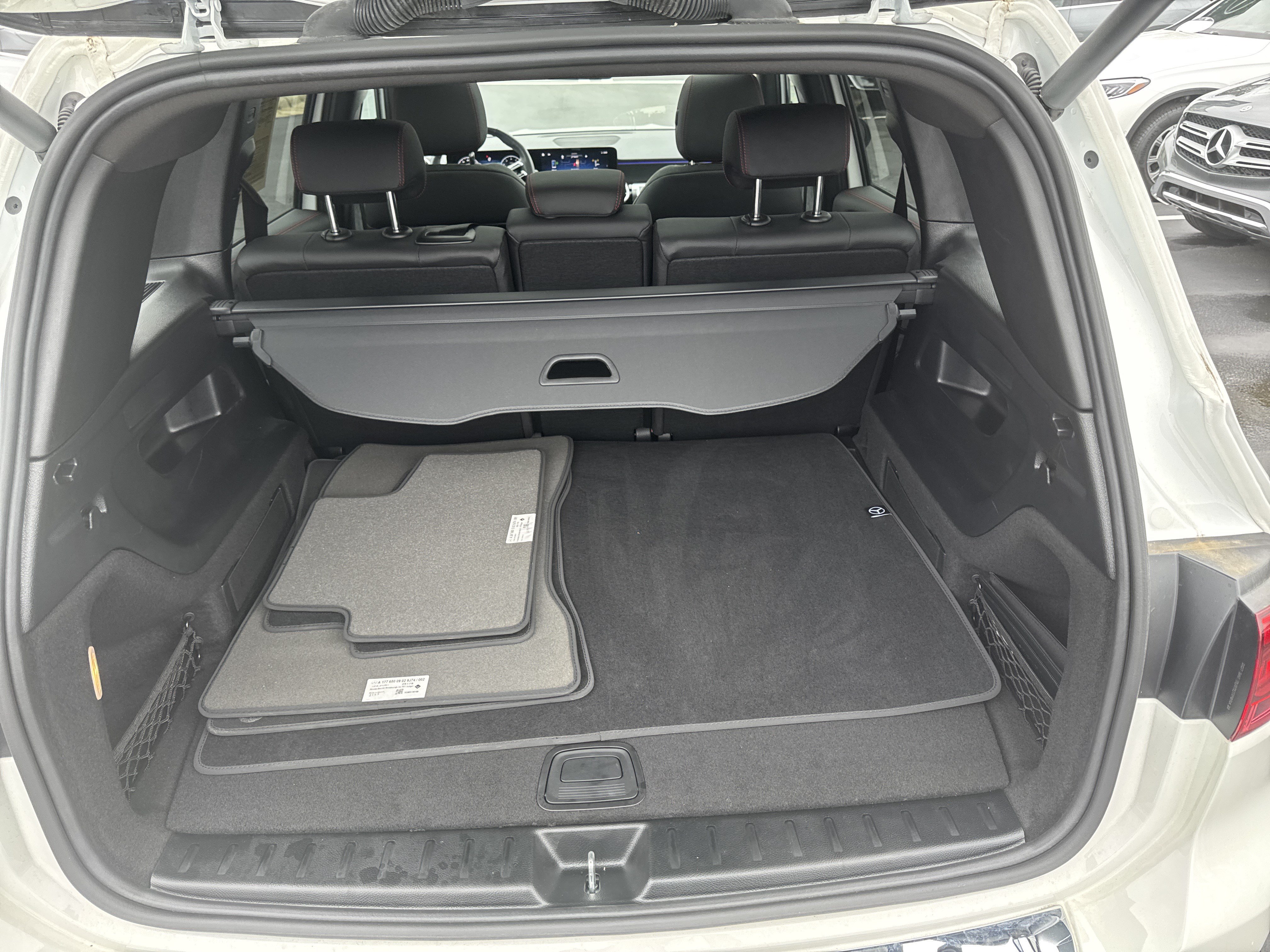 Certified 2025 Mercedes-Benz GLB 250 4MATIC image 34
