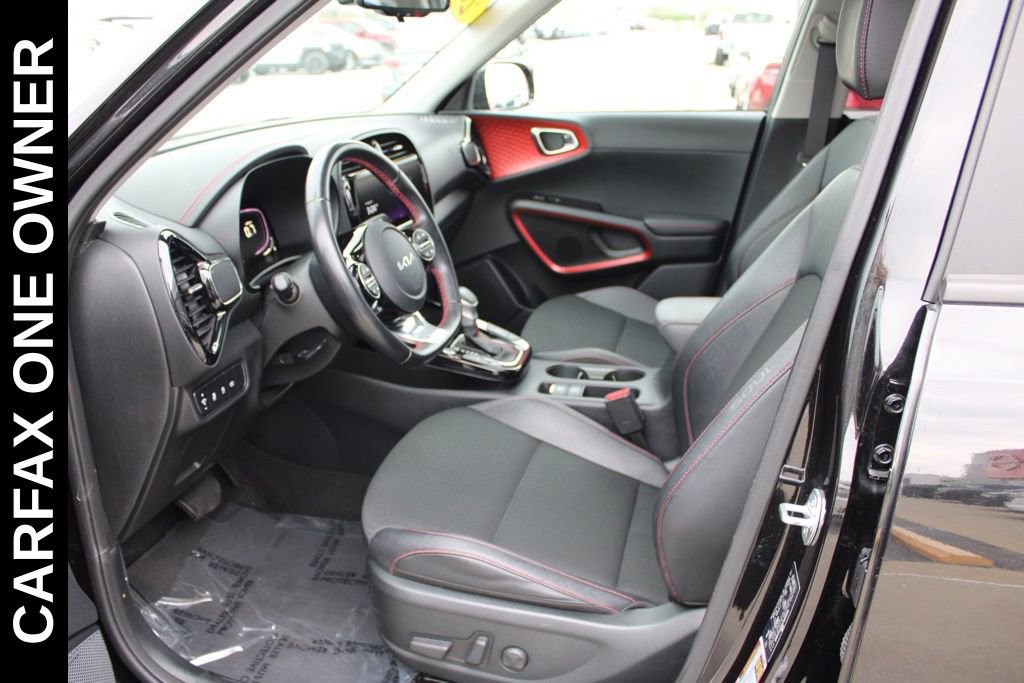 Used 2023 Kia Soul GT-Line w/ GT-Line Technology Package FWD image 13