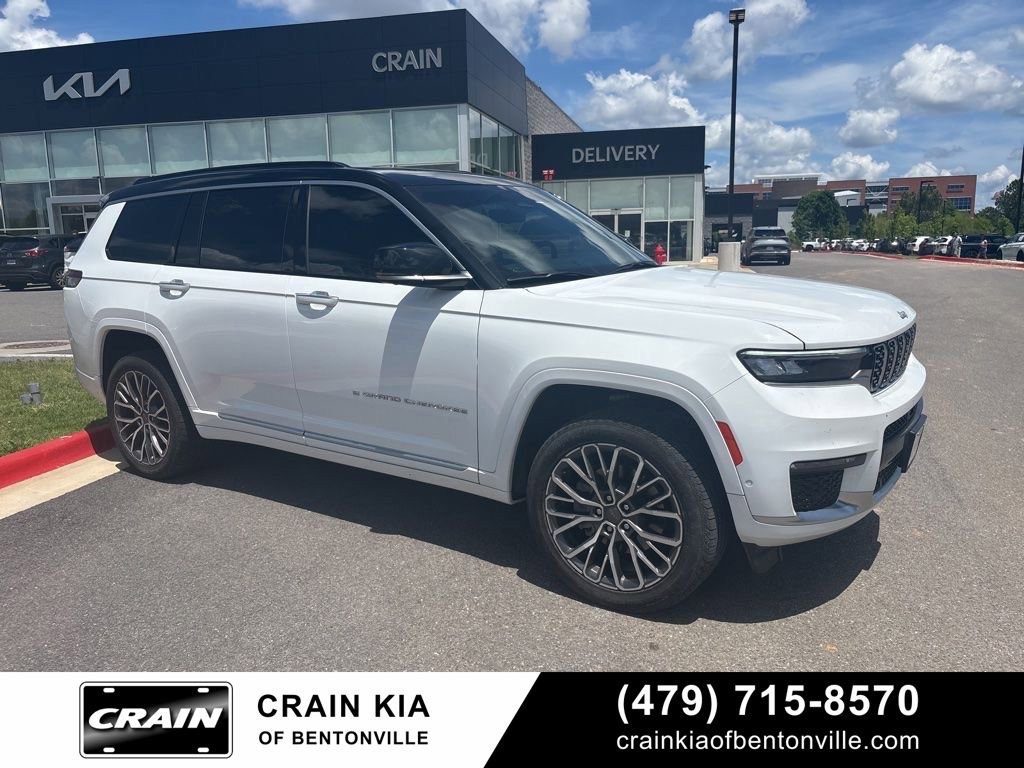 Used 2025 Jeep Grand Cherokee L Summit AWD/4WD image 1