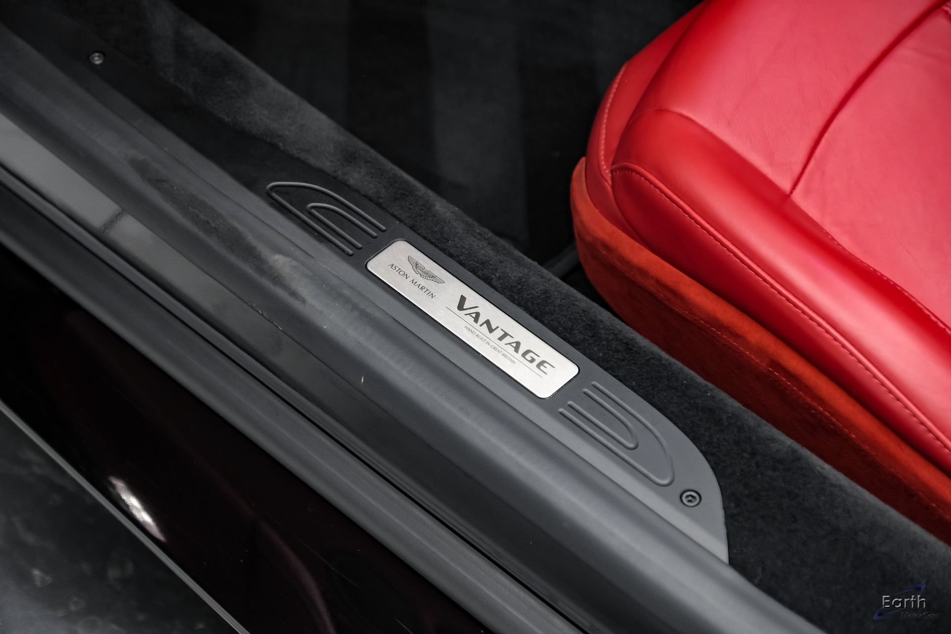 Used 2022 Aston Martin V8 Vantage Roadster RWD image 47