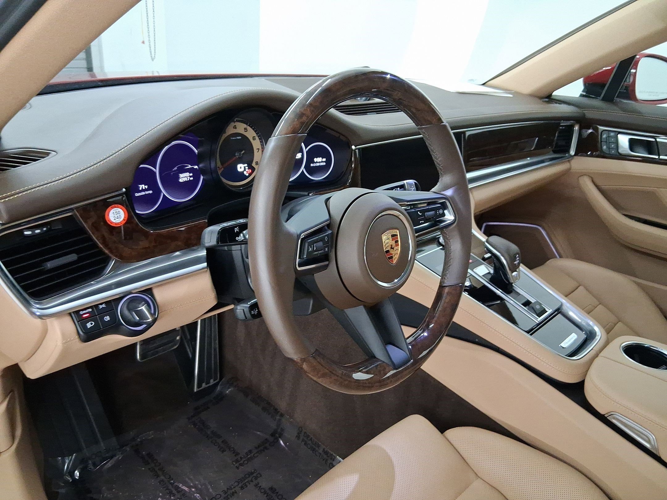 Certified 2023 Porsche Panamera 4S image 4