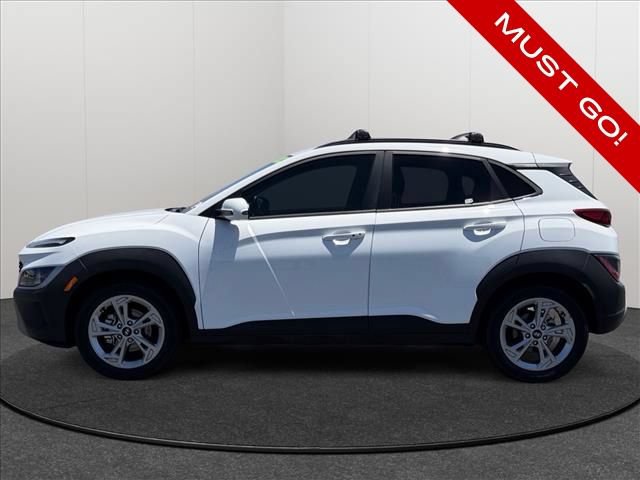Used 2023 Hyundai Kona SEL FWD image 2