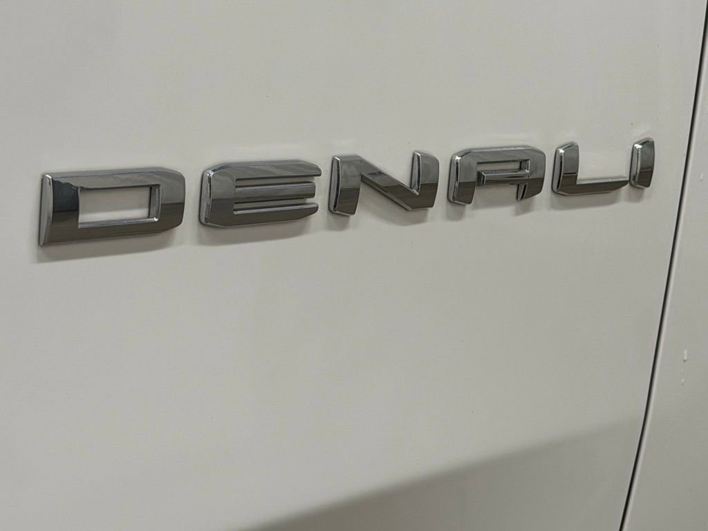 Certified 2023 GMC Yukon Denali image 21