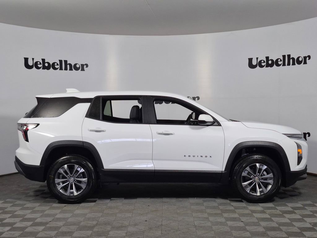 New 2026 Chevrolet Equinox LT w/ Convenience Package II FWD image 8