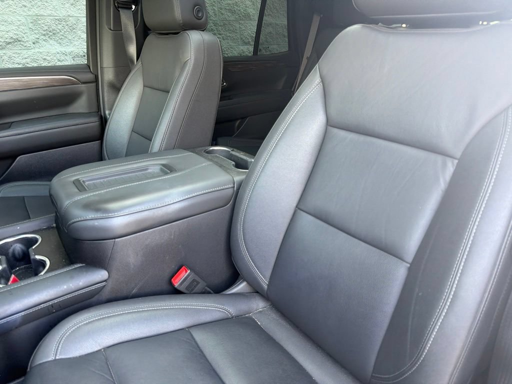 Used 2024 Chevrolet Tahoe Z71 w/ Luxury Package AWD/4WD image 10