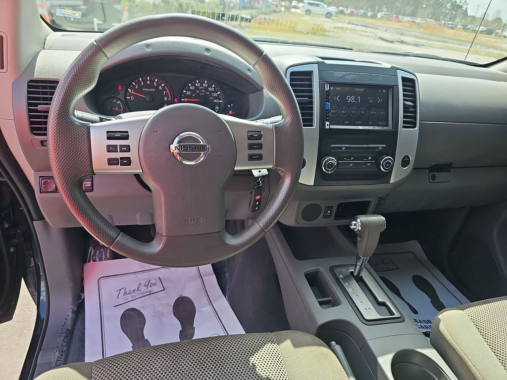 Used 2019 Nissan Frontier SV image 19