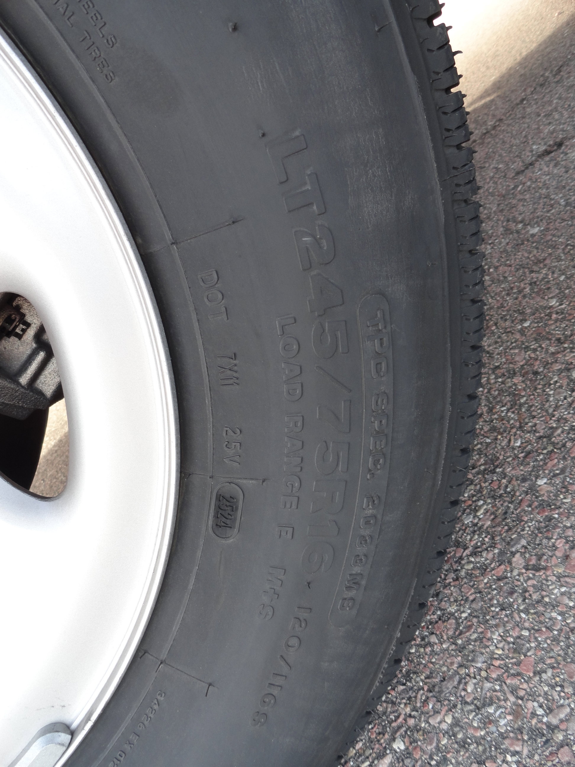 New 2024 Chevrolet Express 3500 w/ Power Convenience Package image 17