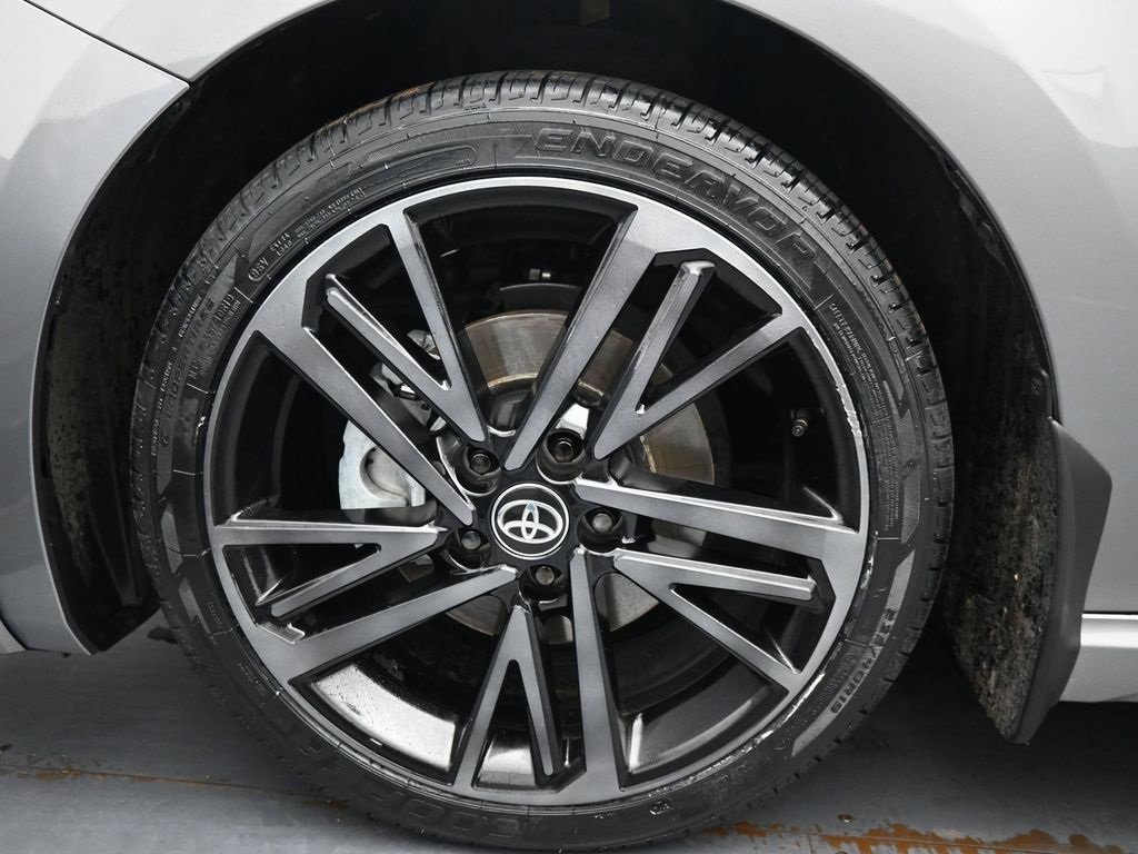 Used 2025 Toyota Camry XSE image 14