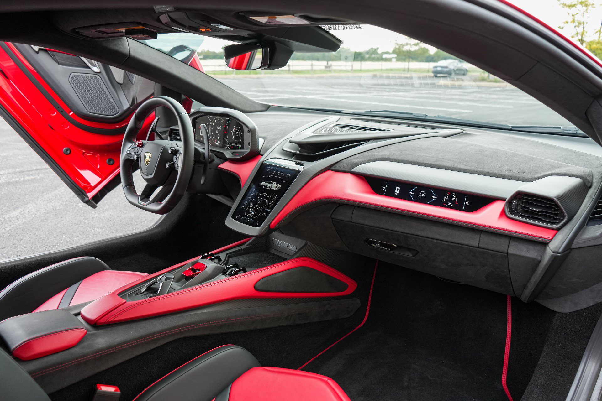 Used 2025 Lamborghini Revuelto AWD/4WD image 44