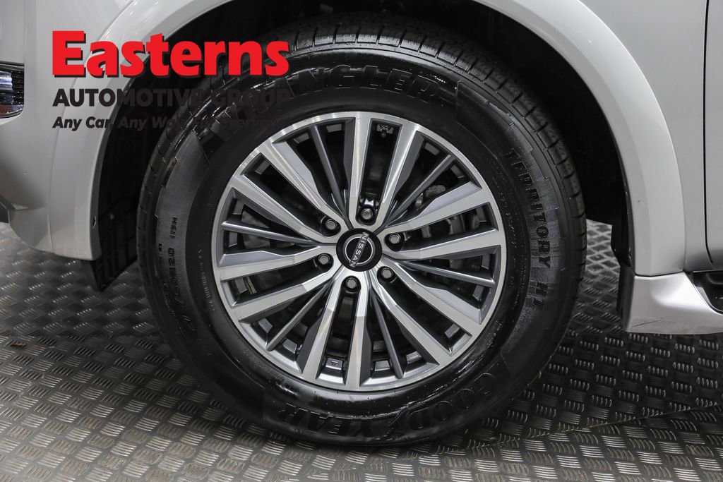 Used 2024 Nissan Armada SL w/ Captain's Chairs Package image 39