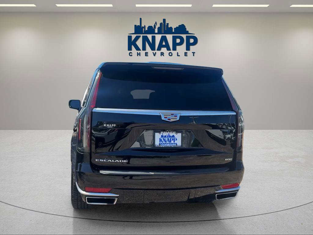 Used 2021 Cadillac Escalade Premium Luxury w/ Driver Assist Tech Package AWD/4WD image 4