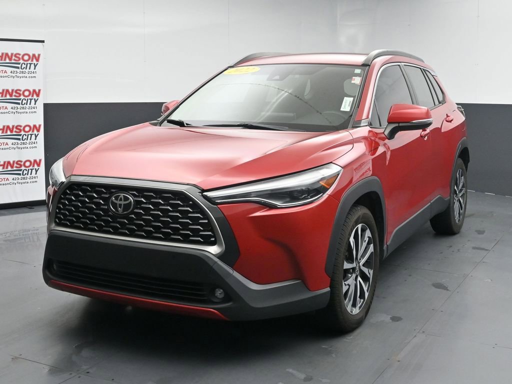 Used 2022 Toyota Corolla Cross XLE FWD image 4