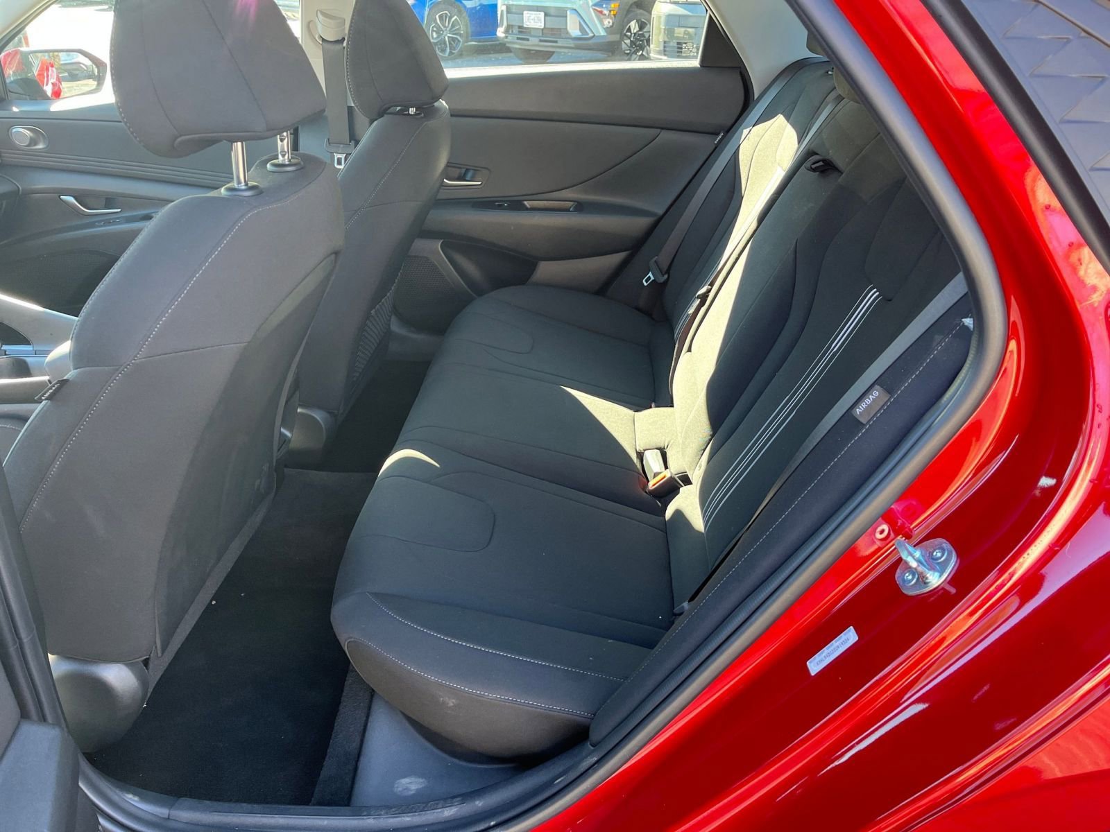 Used 2025 Hyundai Elantra SEL image 21