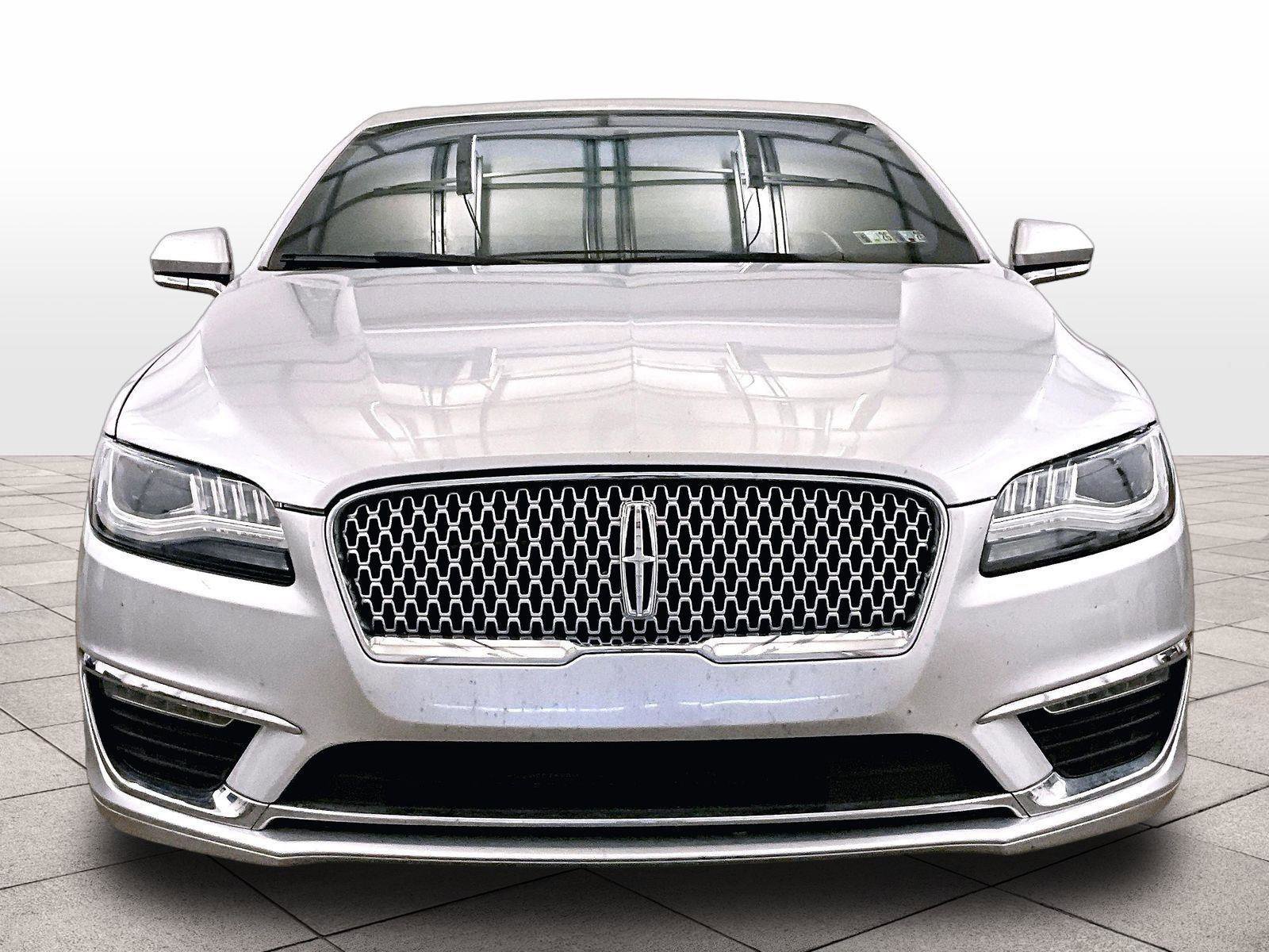 Used 2017 Lincoln MKZ Premiere image 4