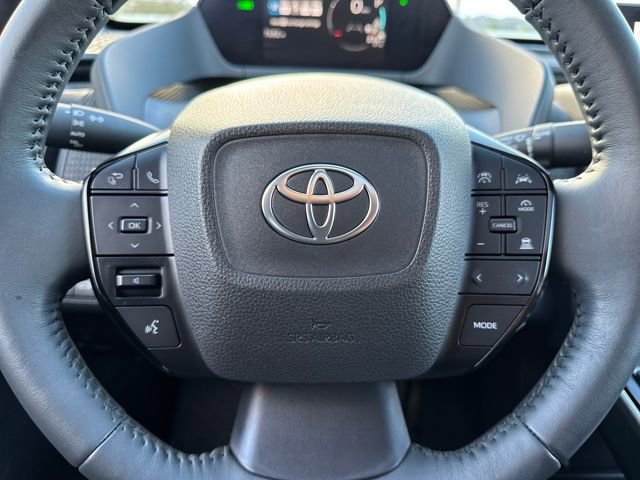 Used 2025 Toyota bZ4X XLE image 18
