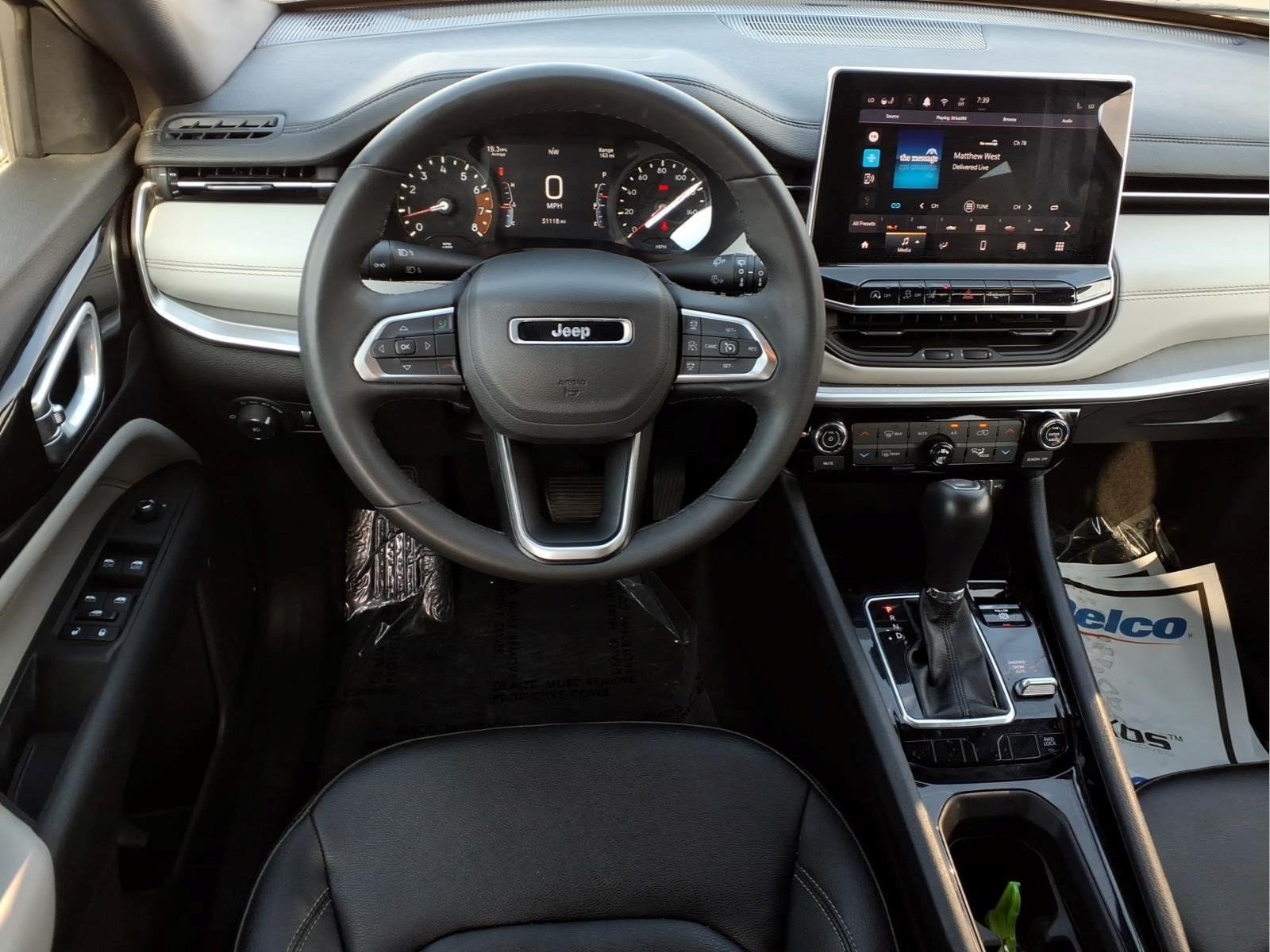 Used 2025 Jeep Compass Limited AWD/4WD image 9