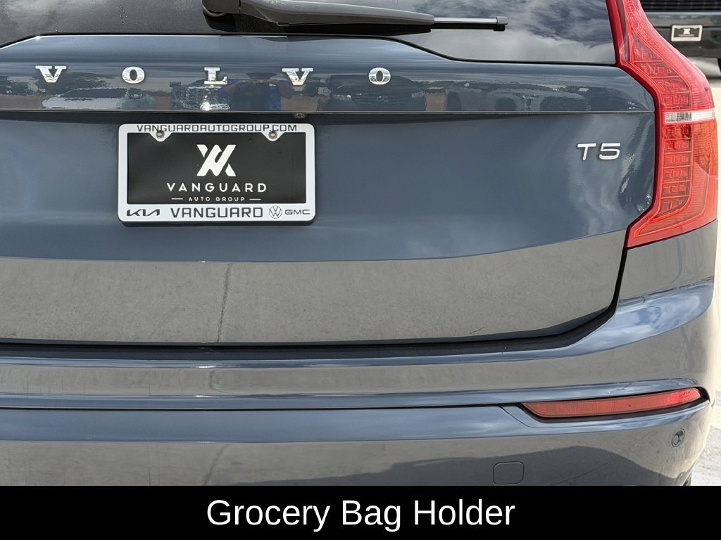 Used 2018 Volvo XC90 T5 Momentum w/ Convenience Package FWD image 8