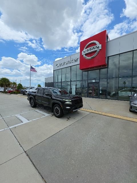 Used 2023 Nissan Frontier Pro-X w/ Tow Package RWD image 1