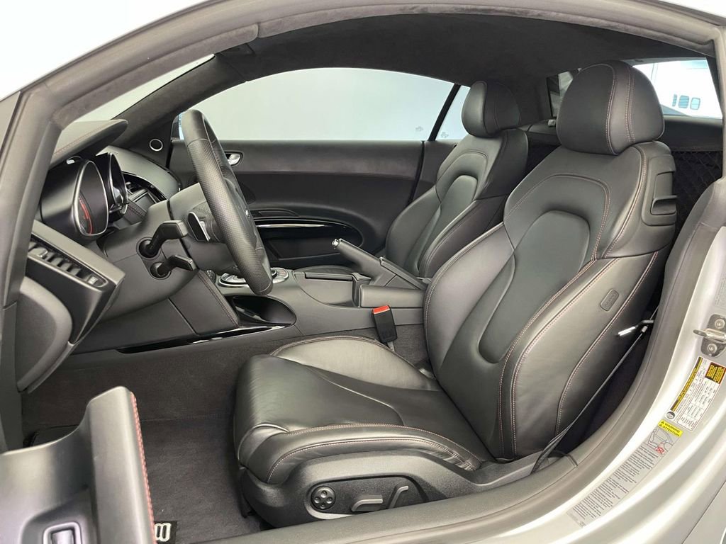 Used 2012 Audi R8 V10 AWD/4WD image 5