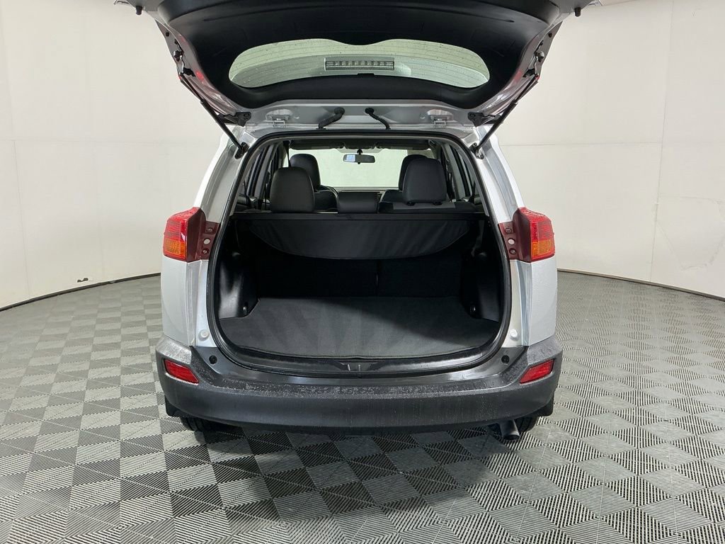 Used 2015 Toyota RAV4 XLE FWD image 27