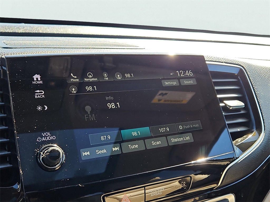 Certified 2022 Honda Pilot Touring image 32