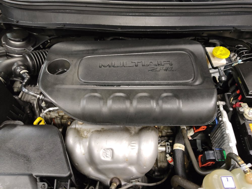 Used 2021 Jeep Cherokee Latitude Plus AWD/4WD image 30