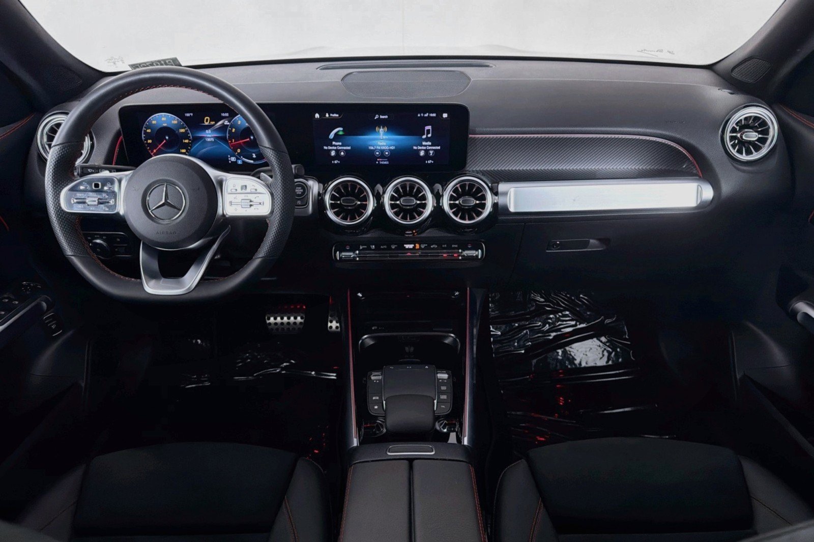 Used 2023 Mercedes-Benz GLB 250 4MATIC image 5