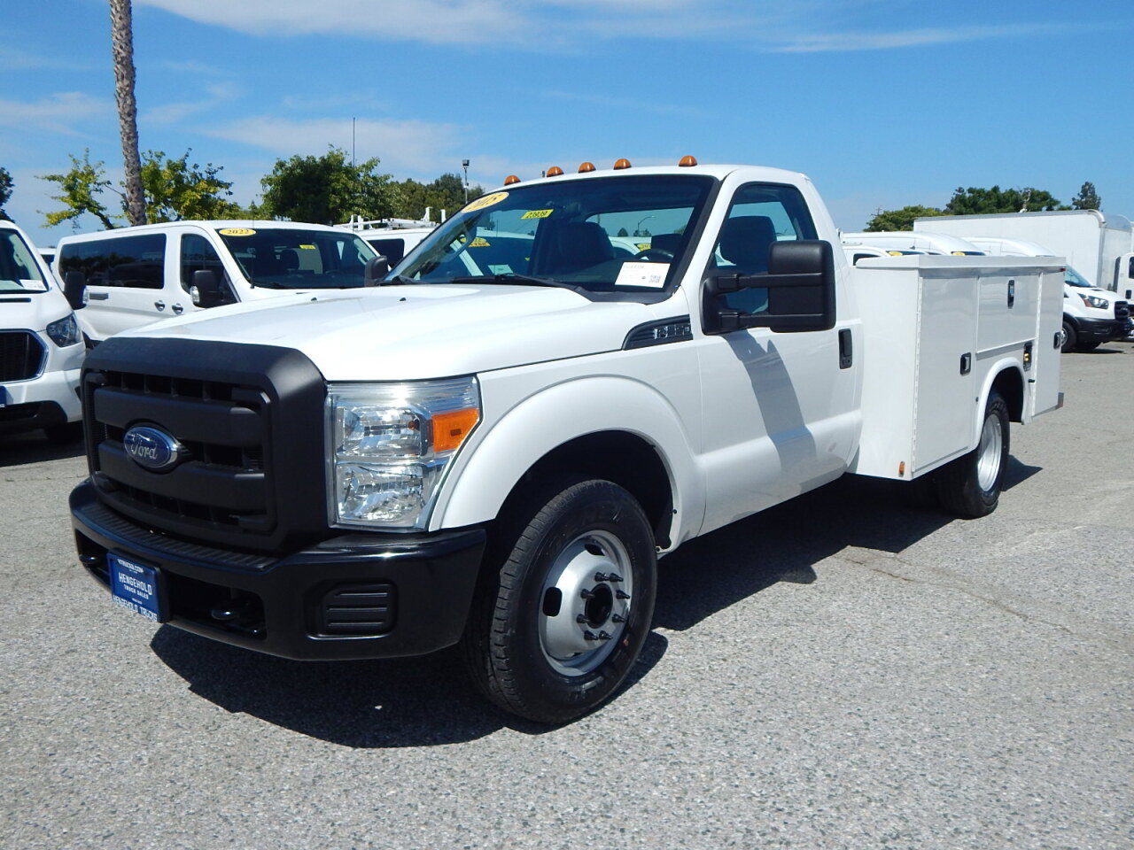 Used 2015 Ford F350 XL RWD image 1