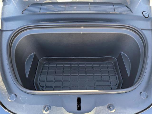 Used 2024 Tesla Model Y Long Range RWD image 23