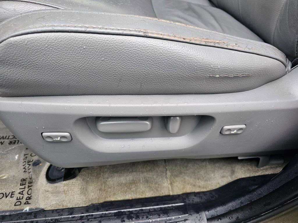 Used 2008 Toyota Sequoia Limited AWD/4WD image 23