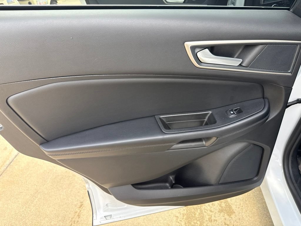 Used 2024 Ford Edge SEL w/ Convenience Package AWD/4WD image 9
