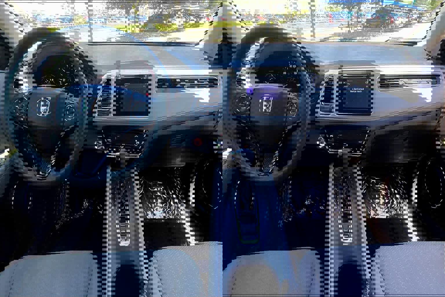 Used 2017 Honda HR-V EX image 15