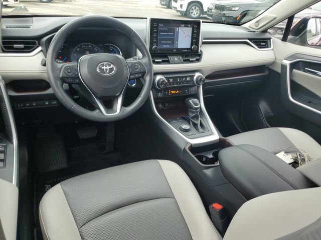 Used 2020 Toyota RAV4 Limited w/ Limited Grade Weather Package AWD/4WD image 10