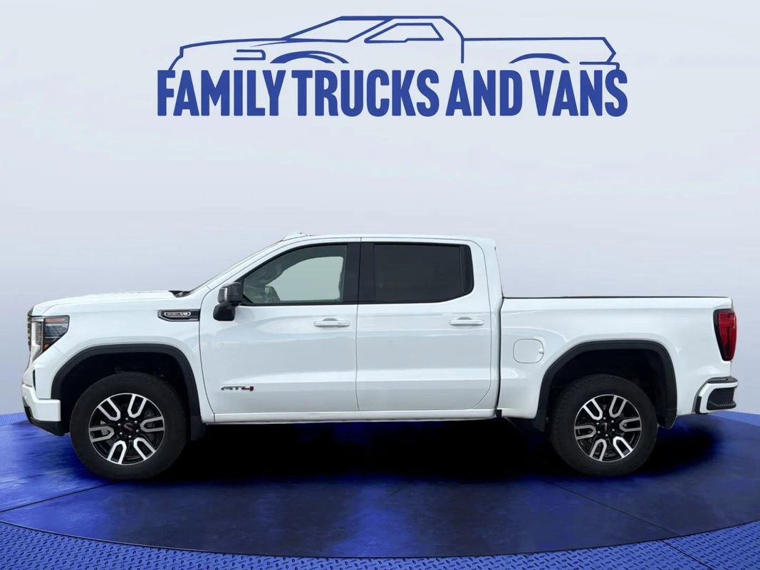 Used 2023 GMC Sierra 1500 AT4 w/ Technology Package image 2