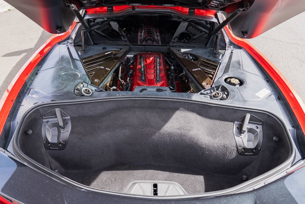 Used 2022 Chevrolet Corvette Stingray w/ Z51 Performance Package image 8