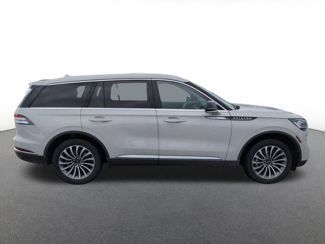 Used 2020 Lincoln Aviator Reserve w/ Elements Package Plus image 2