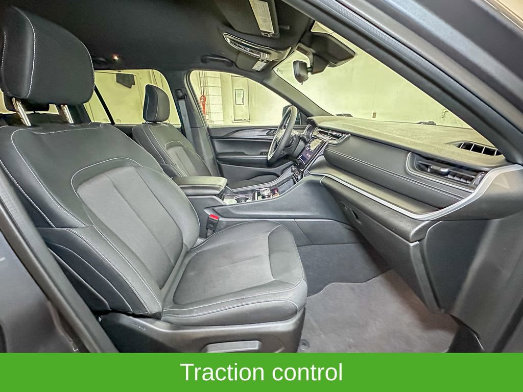 Certified 2024 Jeep Grand Cherokee Laredo w/ Trailer Tow Package image 7