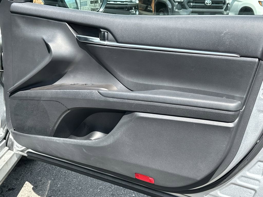 Used 2024 Toyota Camry LE image 8