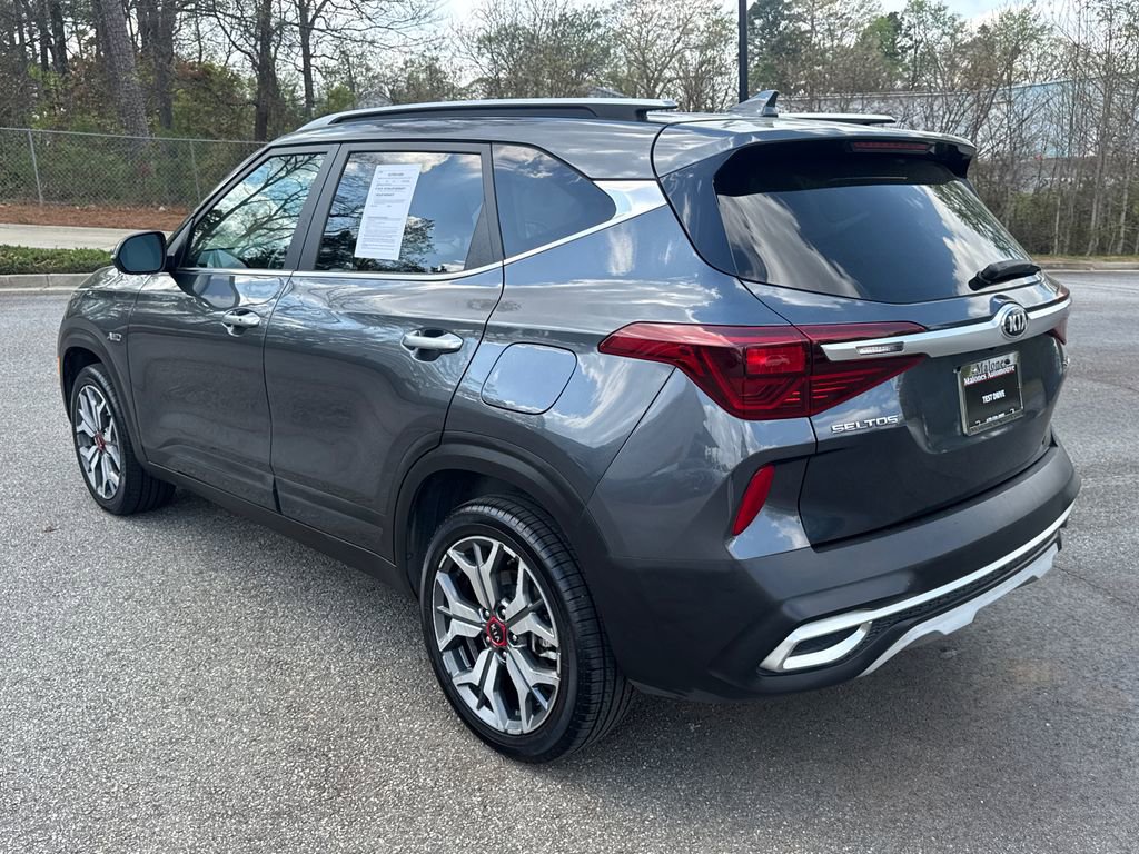 Used 2021 Kia Seltos SX w/ SX Sunroof Package image 5