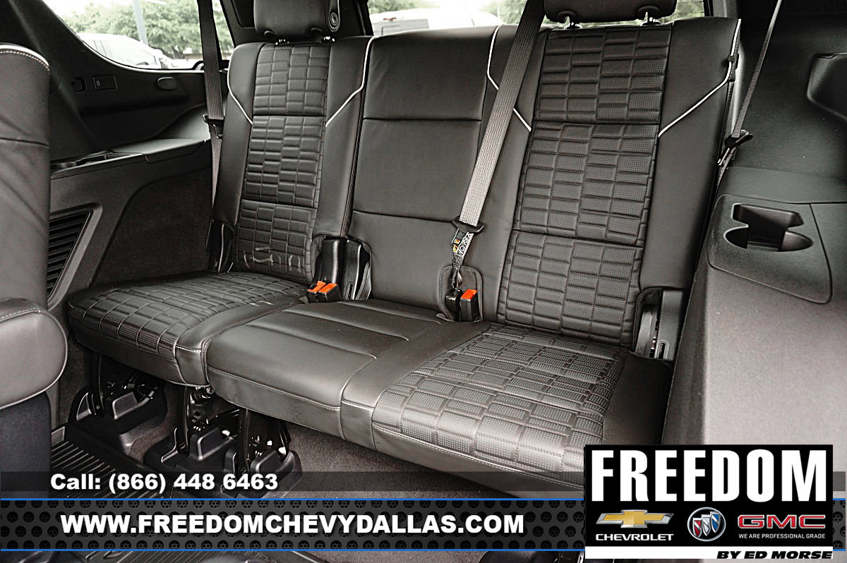 Certified 2025 Cadillac Escalade Sport Platinum w/ LPO, ONYX Package AWD/4WD image 11