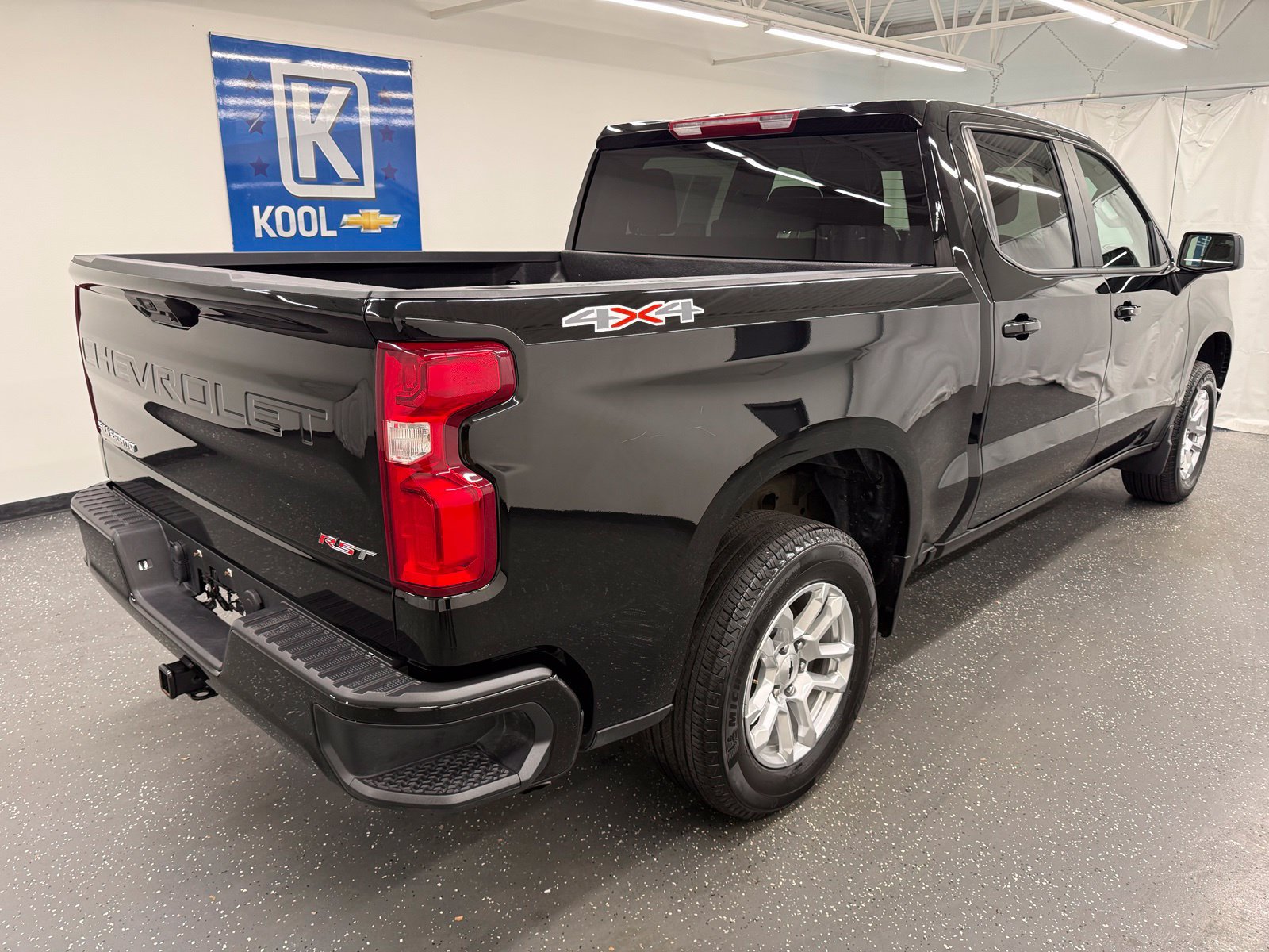 Used 2026 Chevrolet Silverado 1500 RST AWD/4WD image 2