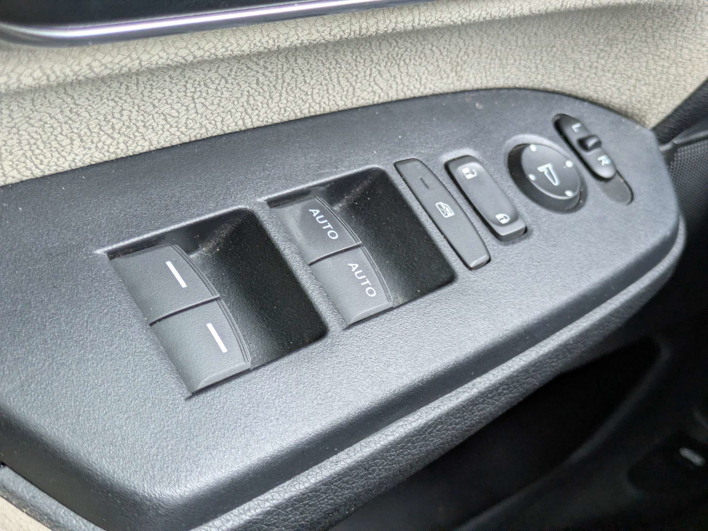 Used 2021 Honda CR-V EX image 15