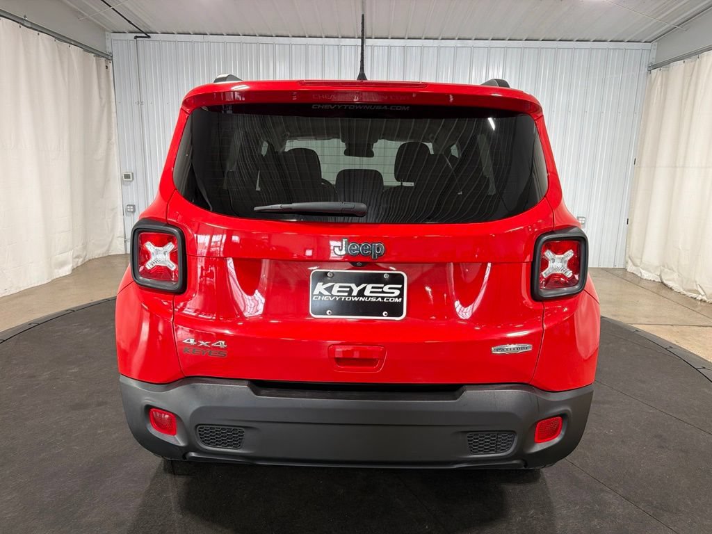 Used 2020 Jeep Renegade Latitude w/ Cold Weather Group AWD/4WD image 7