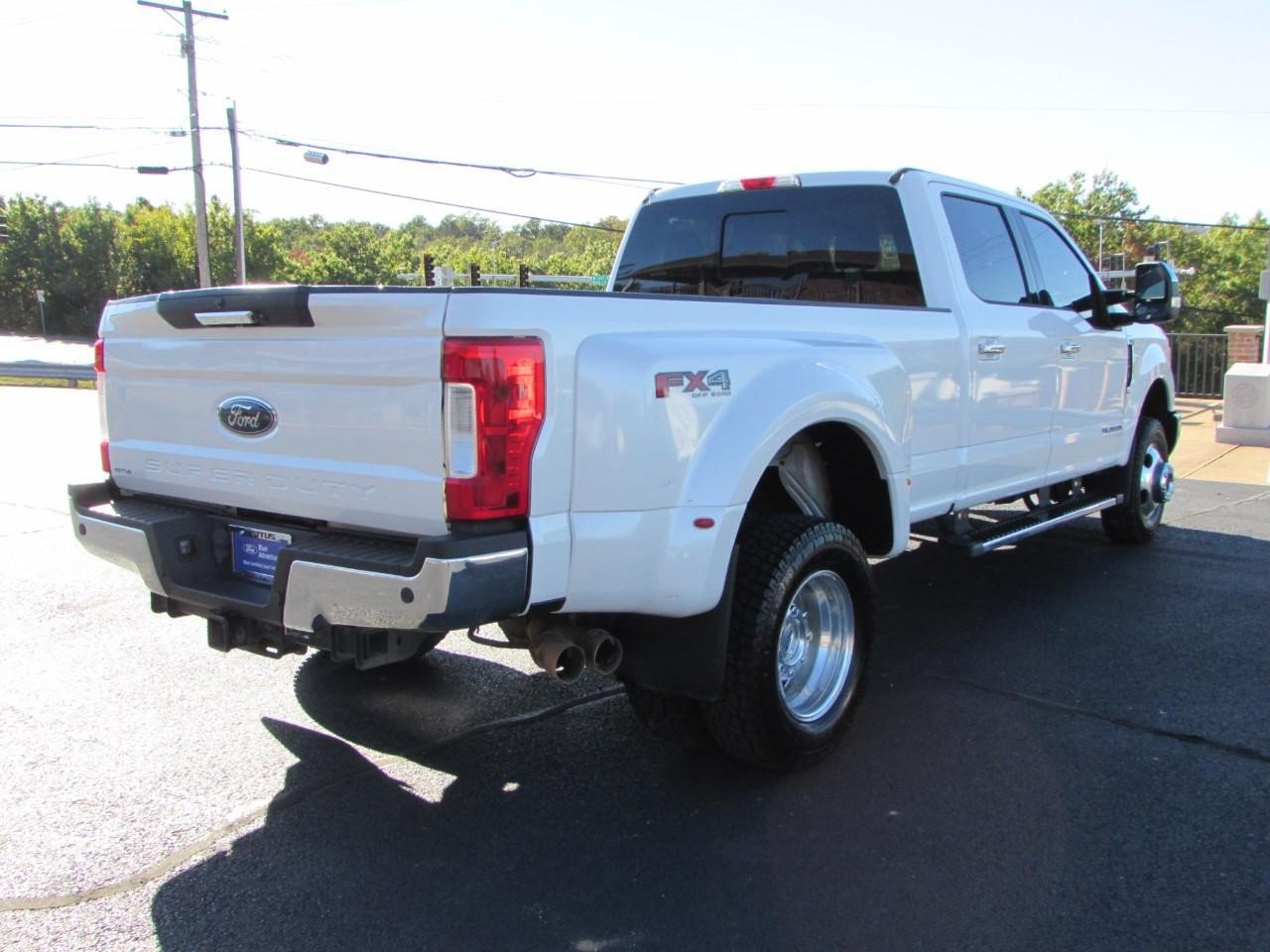 Certified 2018 Ford F350 Lariat w/ Chrome Package AWD/4WD image 7