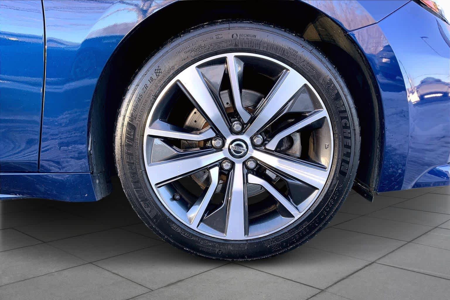 Used 2019 Nissan Maxima 3.5 SL w/ Floor Mat Group image 10
